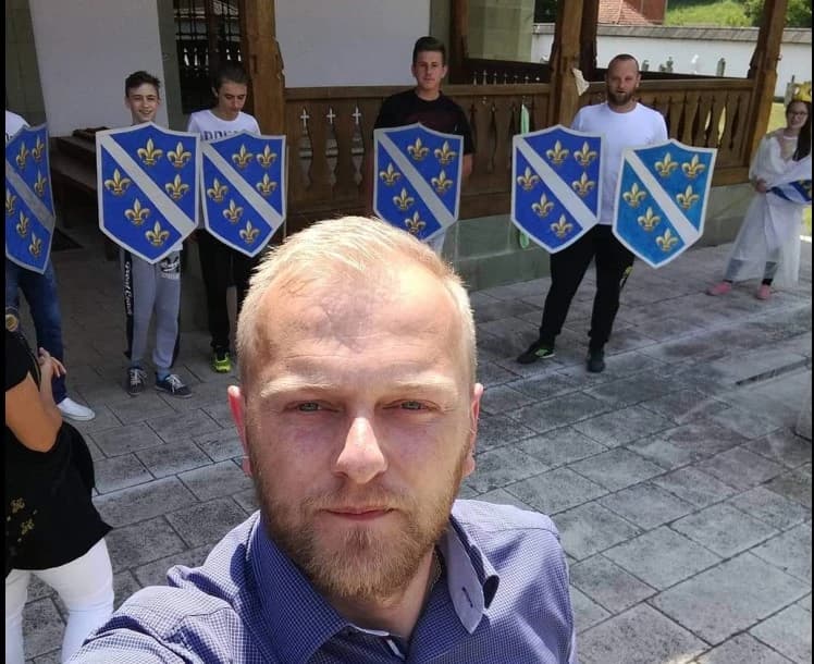 Adnan Bijelonja s učenicima