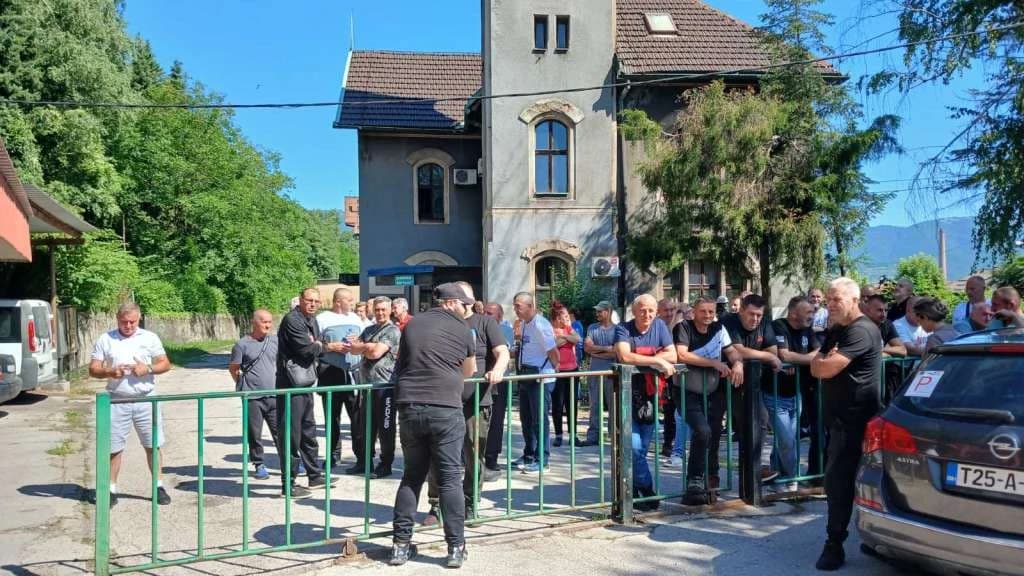 Hoće li reagovati Vlada FBiH: Rudarima i članovima njihovih porodica u ZDK onemogućena ovjera knjižica