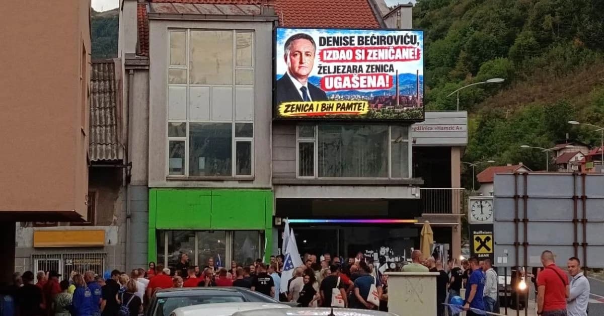 "Doček" za kandidata za člana Predsjedništva: Denise Bećiroviću, izdao si Zeničane, Željezara je ugašena, BiH te pamti