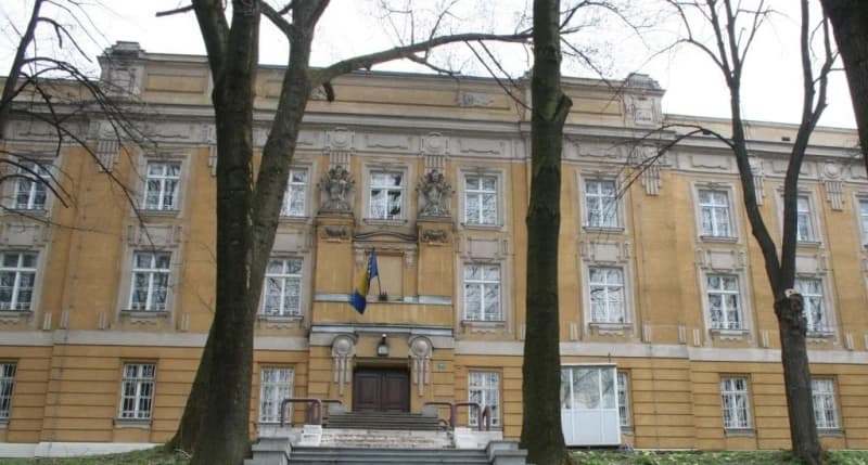 Afera na pomolu: Je li nestalo gorivo iz vojnog skladišta OSBiH u Novom Travniku?