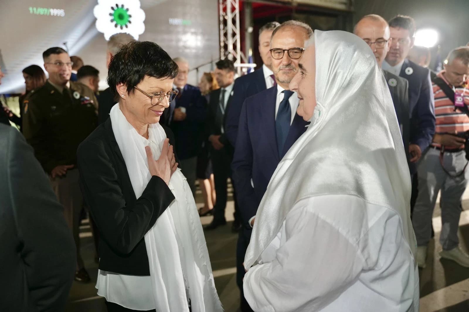 Marta Kos u Potočarima