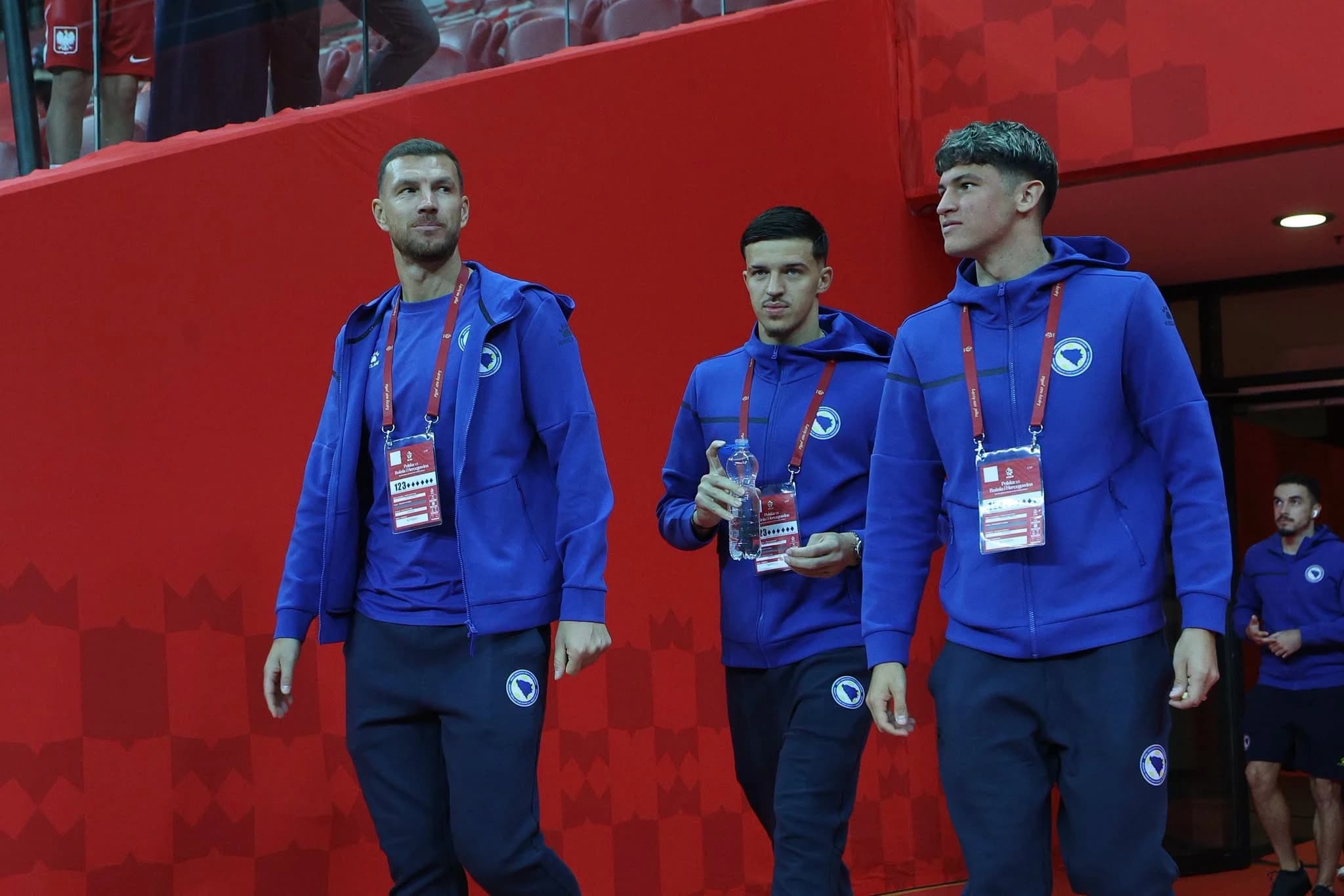 Edin Džeko uz Zmajeve u Varšavi