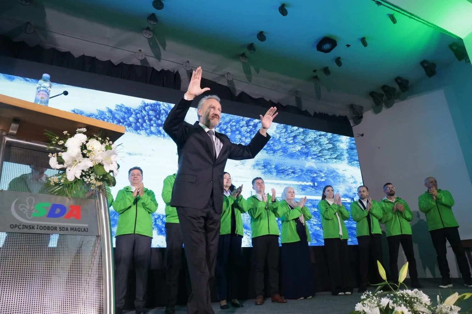 Bakir Izetbegović u Maglaju
