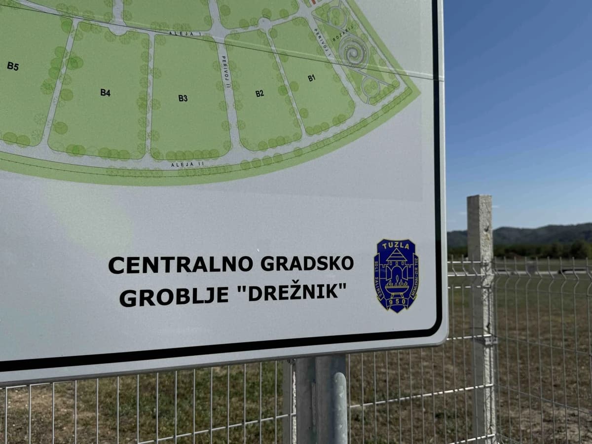 Gradsko groblje u Tuzli