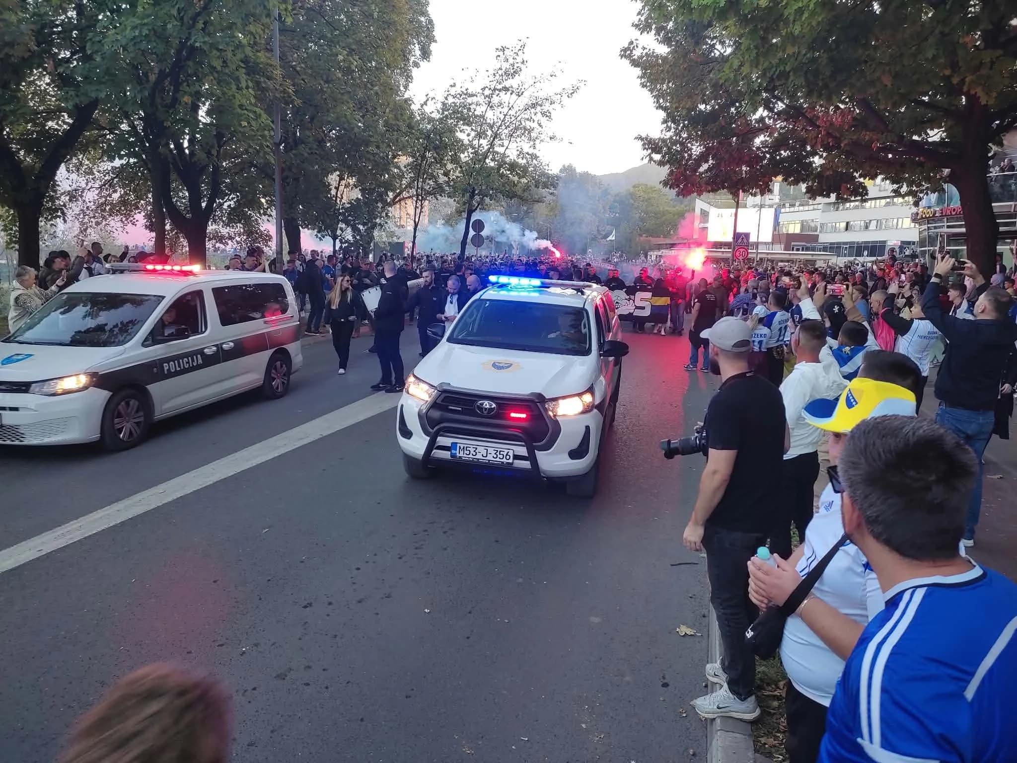 BHFanaticosi "zapalili" ulice Zenice, slijedi spektakl na Bilinom polju