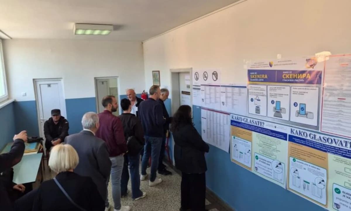 Glasalo 32 posto Goraždana: Na nekim biračkim mjestima na pomoćnim listama označavana imena kandidata