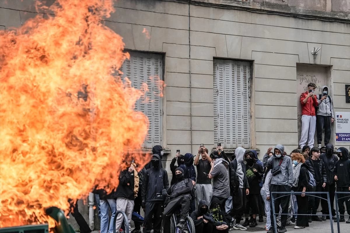 Protesti učenika u Francuskoj ušli u drugu sedmicu