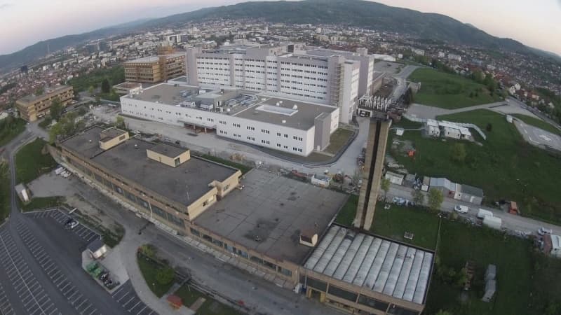 Podvig ljekara na UKC-u RS-a: Istrovremeno uradili operaciju glave i carski rez