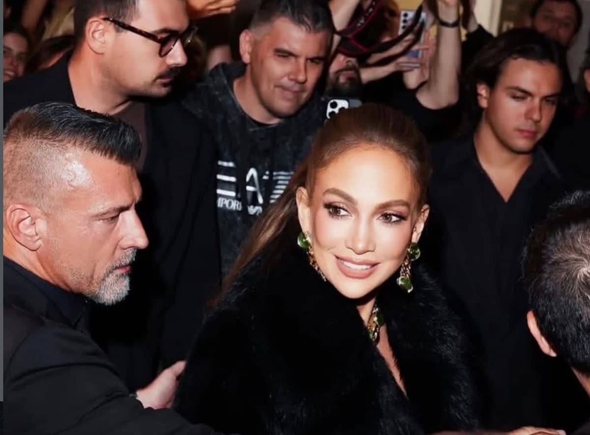 Fanovi Jennifer Lopez navijaju za tjelohranitelja: Ovo je tvoj čovjek, udaj se za njega