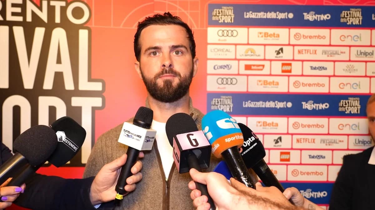 Idealni tim Miralema Pjanića bez ijednog kolege iz reprezentacije BiH