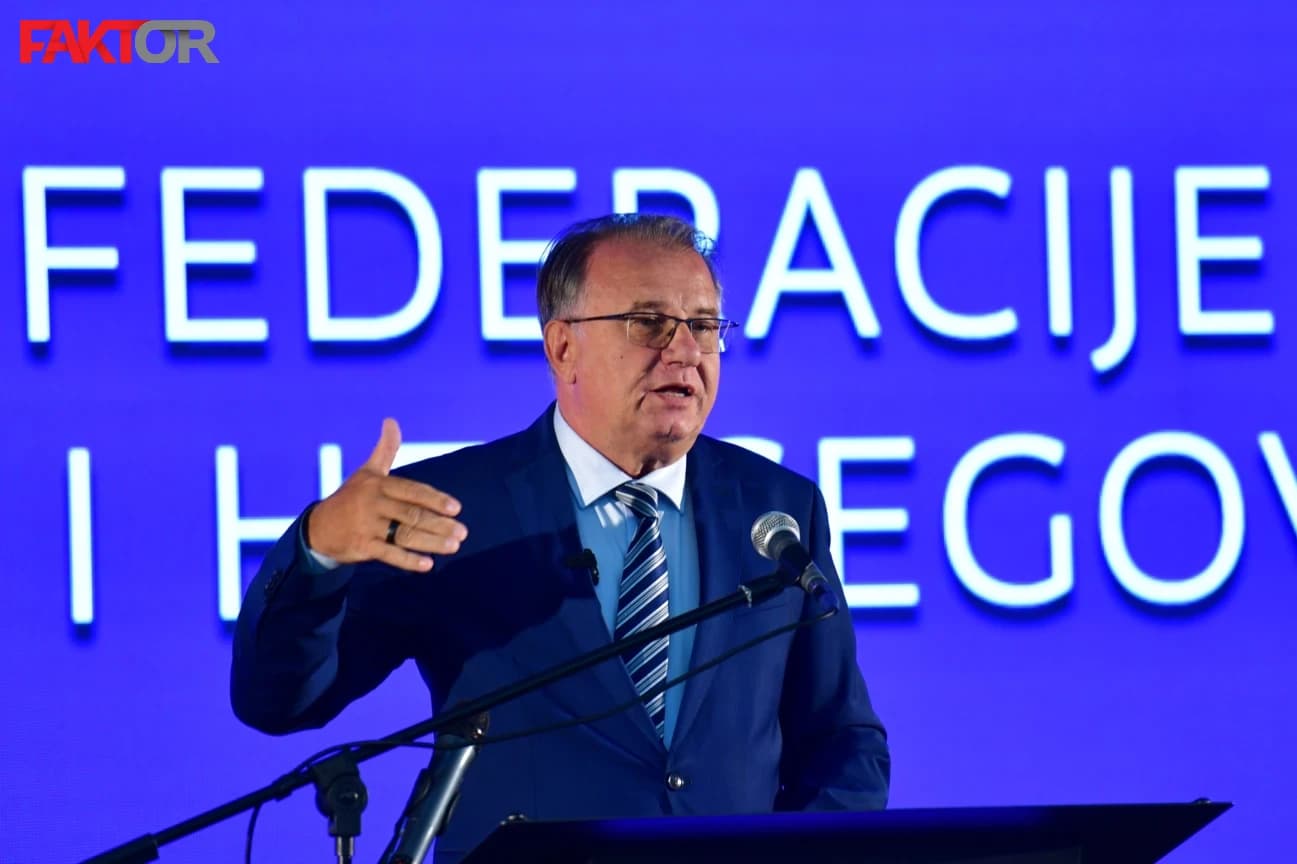 Nermin Nikšić na ispitivanju u POSKOK-u, u narednim danima bit će ispitani i drugi iz afere "Spengavanje"