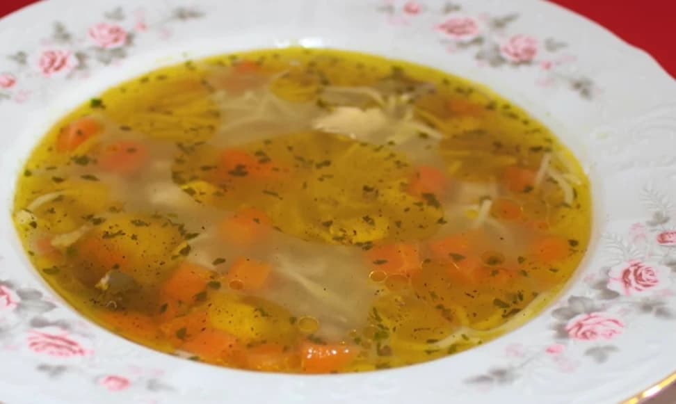Kada treba posoliti supu? Odgovor bi vas mogao iznenaditi