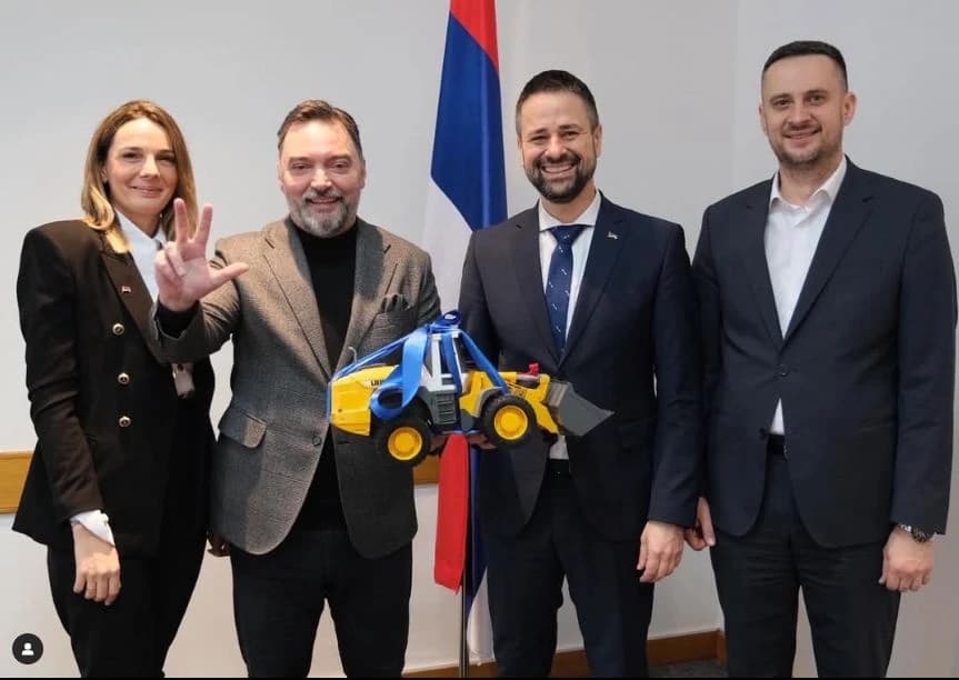 Staša Košarac s bagerom