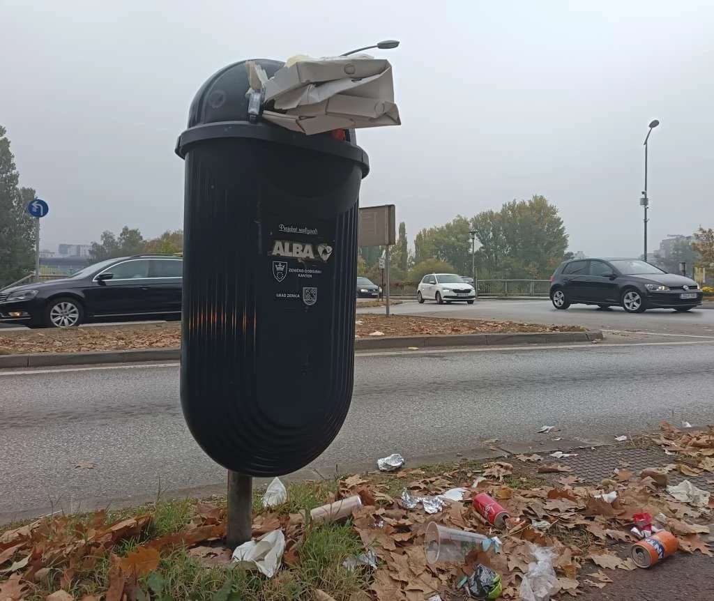 Pune kante za smeće u Zenici