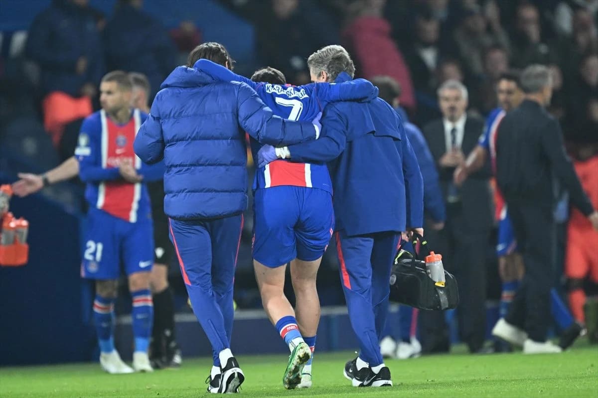 Žestok udarac za PSG: Kvaratskhelia se teško povrijedio, sezona završena za igrača od 140 miliona eura