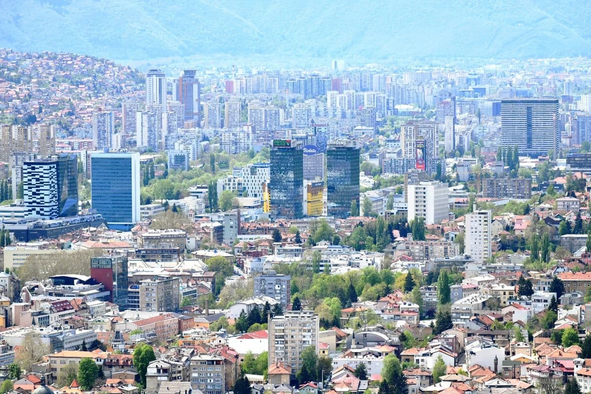 Fotelje prioritet, stanovi luksuz, a kiša rješava problem snabdijevanja vodom