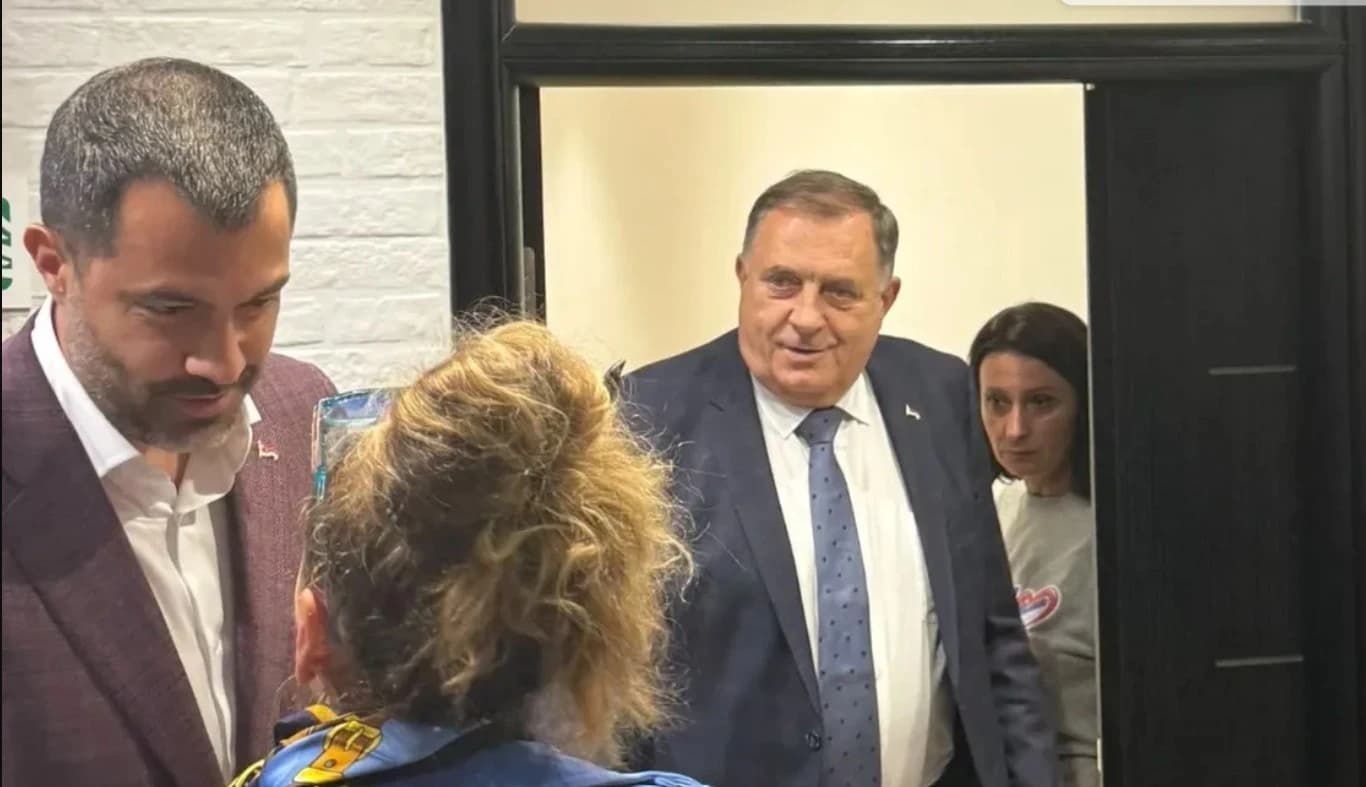 Igor i Milorad Dodik stigli u SNS