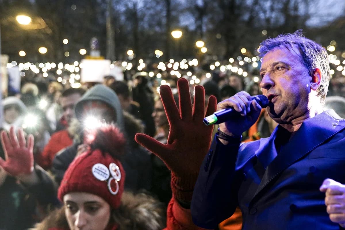 Kakve veze ima hit Harija Mata Harija iz 2002. s Vučićem i zašto se ova pjesma masovno dijeli mrežama