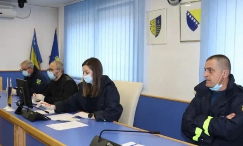 Građanima BPK preporučeno je da prilikom kretanja na otvorenom koriste zaštitna pomagala za lice 