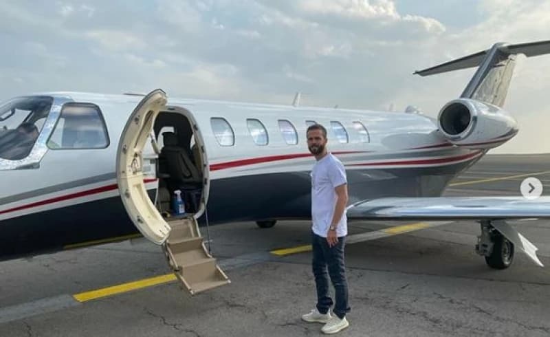 Privatnim avionom: Miralem Pjanić napustio Luksemburg i vratio se u Italiju 