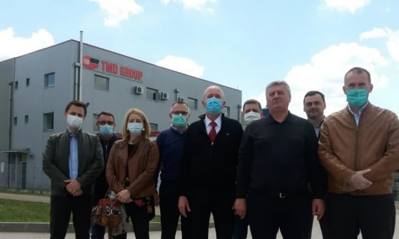 Delegaciji UKC-a Tuzla prezentiran prvi bh. prototip respiratora