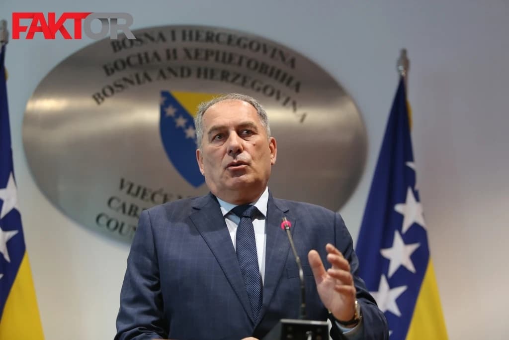 Mektić o broju zaraženih u RS-u: Vidite sa FBiH šta oni rade, jer vi očigledno nešto krivo delate