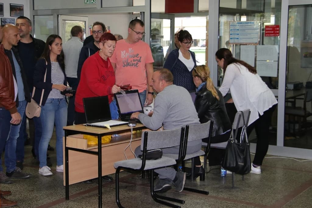 Gužve u Banjoj Luci: Glasaju za ostanak mladih