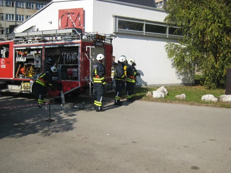 Pripadnici PVB Tuzla