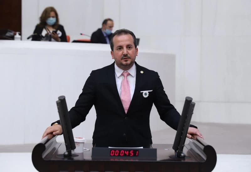 Refik Ozen