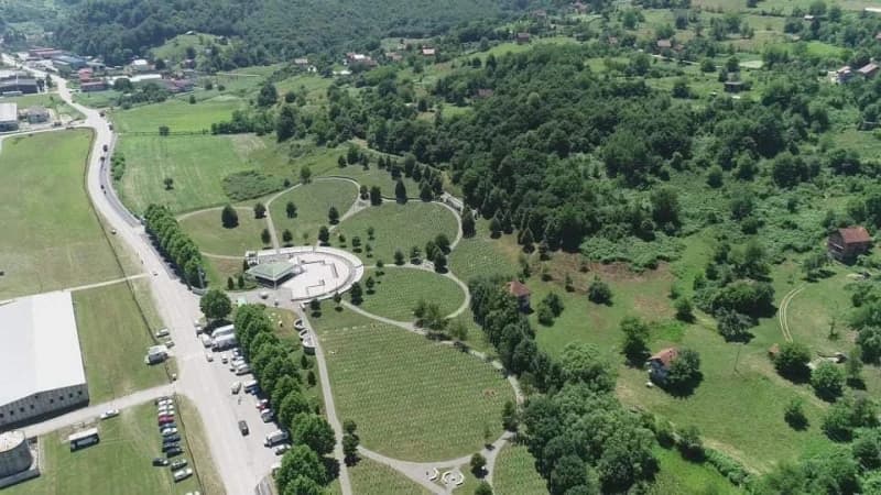 Uređen put i pješačke staze do Memorijalnog centra u Potočarima