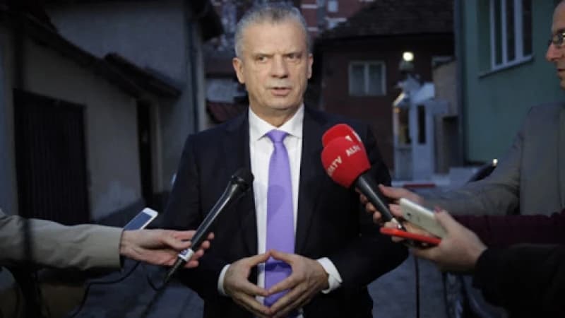 SBB, opet: Radončića proglašavaju hipohondrom, a Komšić je više puta kukavički išao u samoizolaciju