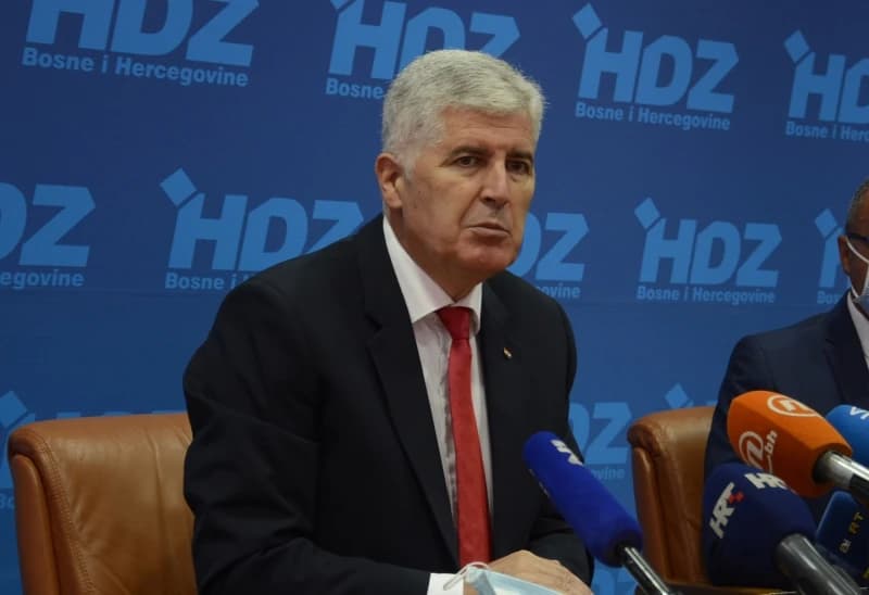 Čović: Pregovore s SDA o Izbornom zakonu nastavljamo u septembru