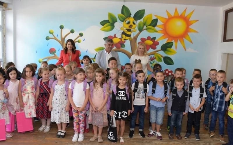 Općina Centar za sve prvačiće i ove godine nabavlja udžbenike, školski pribor i ruksake