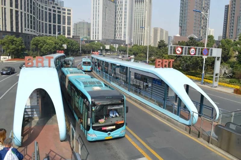 Kineski autobusi 