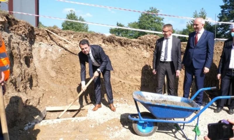 Izgradnja škole, Medakovo 