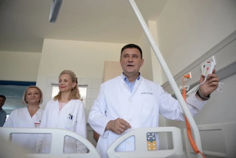 Direktor UKC-a RS-a: Prema podacima WHO u vrhu smo po "preživjelima" na respiratoru