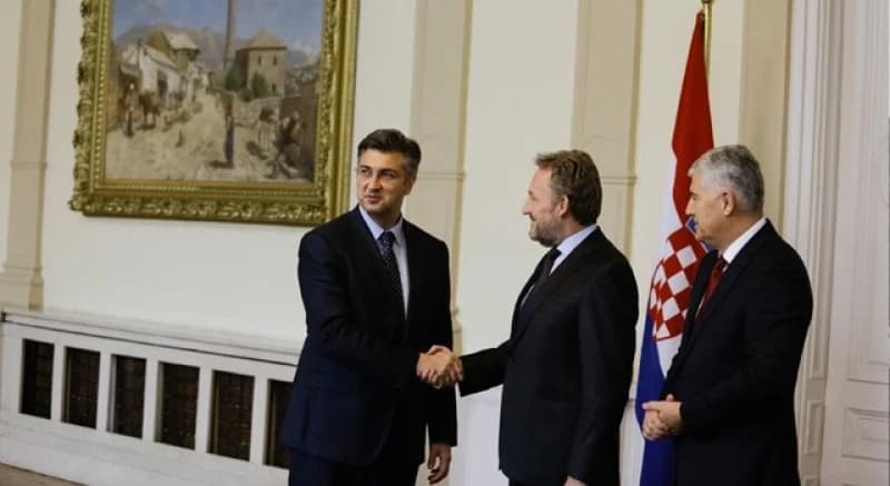 Plenković će se večeras sastati sa Izetbegovićem i Čovićem