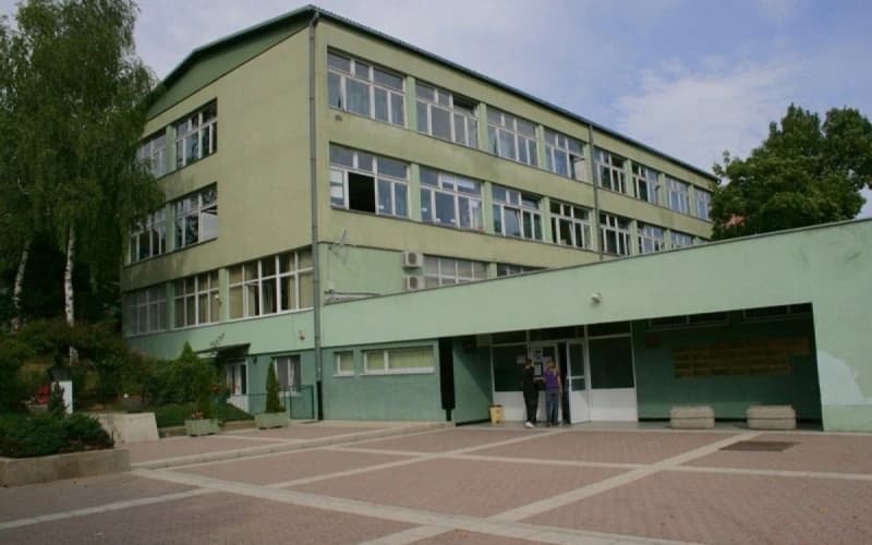 OŠ Hasan Kikić