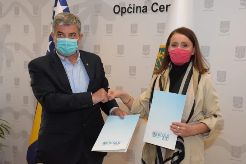 Centru za slušnu i govornu rehabilitaciju Općina Centar donirala šest hiljada maraka