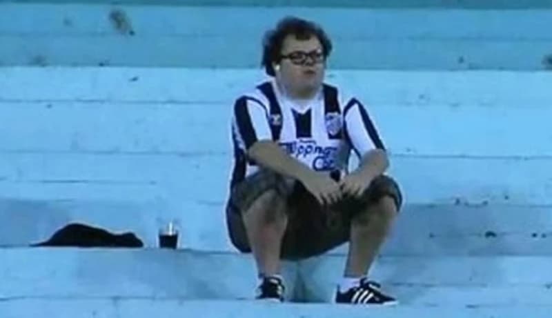 Tužna fotografija sada je prošlost: Od jedinog navijača na stadionu do prvog klupskog trofeja