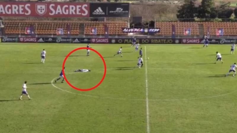Preminuo mladi brazilski fudbaler koji se u nedjelju srušio na terenu