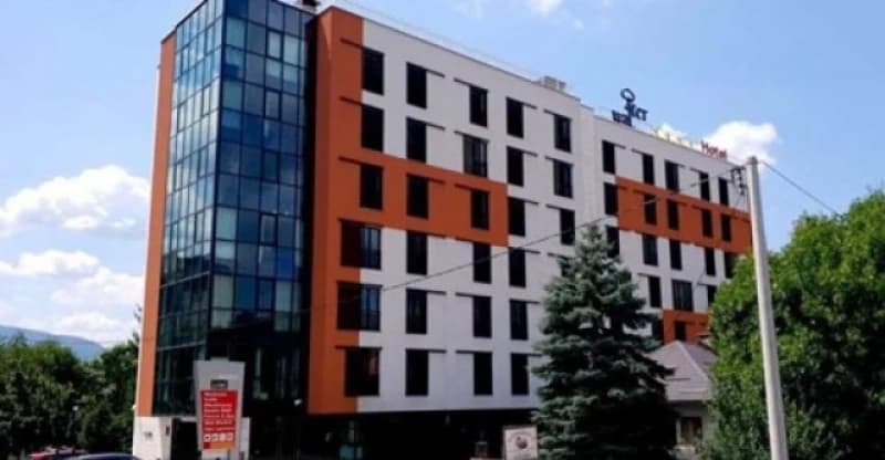 Hotel Emiran 