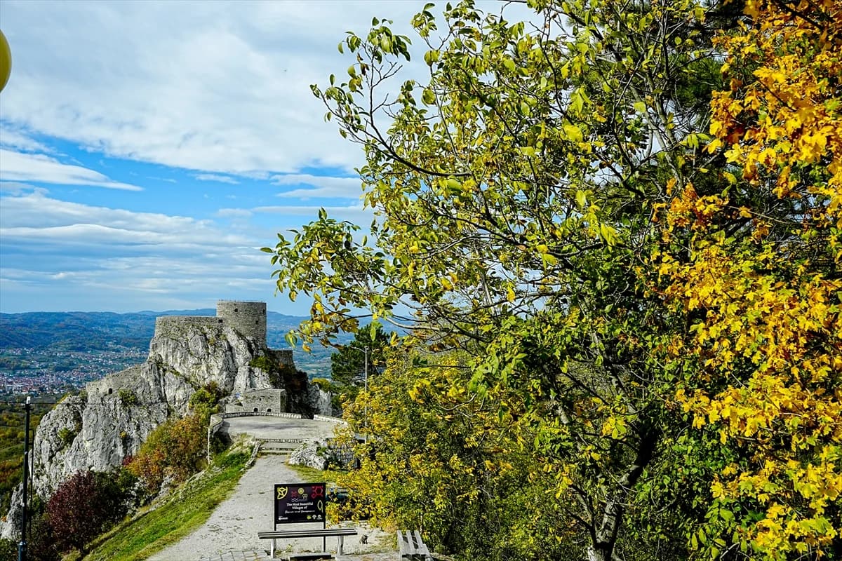 Grad Ston Stari grad Srebrenik, dom srednjovjekovnih bosanskih vladara: Tu su ...