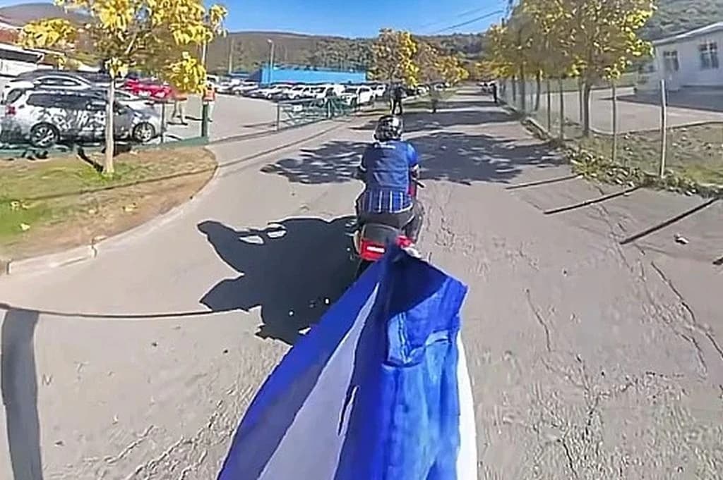 Dolazak Huskića na stadion na kojem se igrao meč