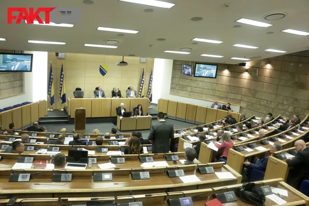 Gubi li Čović "kontrolni paket": U Domu naroda šest Hrvata koji nisu članovi HDZ-a?