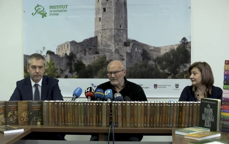 "Nužno je raditi i stvarati u korist bosanskoga jezika, uskoro novi pravopis"