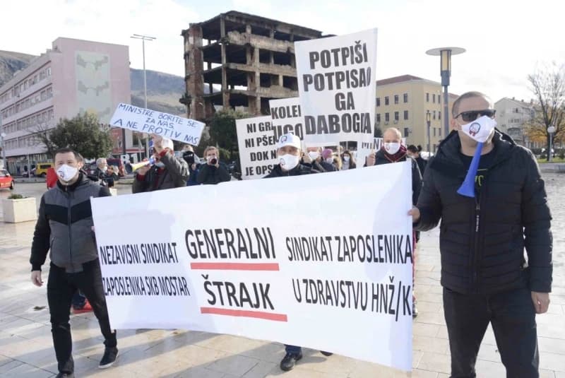 Sud u Mostaru obustavio štrajk medicinara u HNK