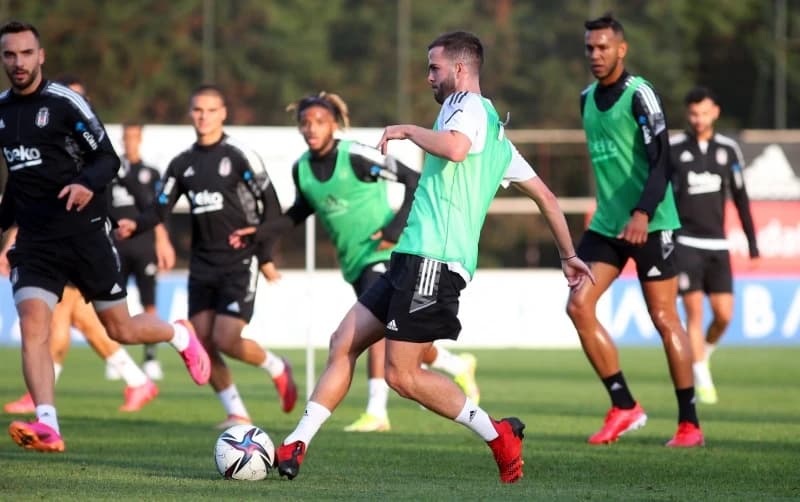 Pjanić u kadru za večerašnji duel, hoće li zaigrati od prve minute?