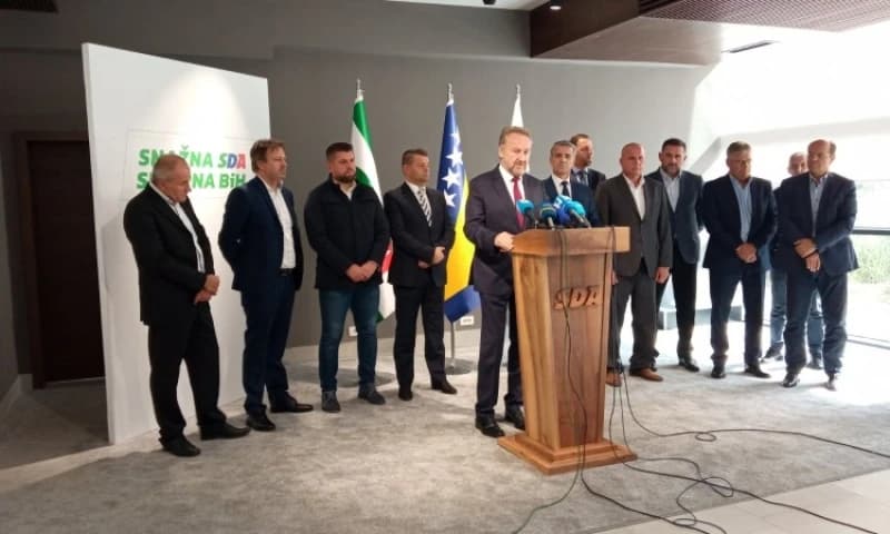 Izetbegović nakon sastanka s predstavnicima Bošnjaka iz RS-a: Zajedno nastupamo na izborima