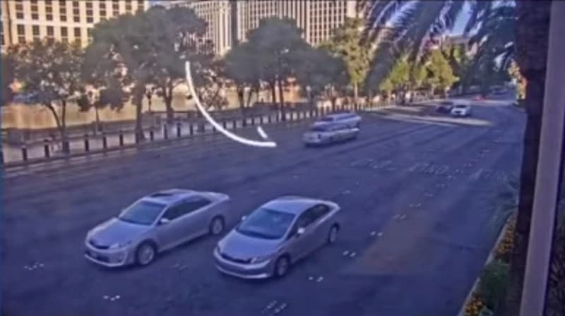 Automobil kojim je probio ogradu